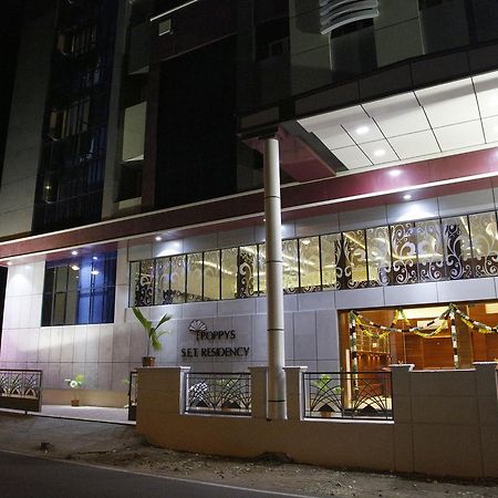 Poppys S.E.T Residency Otel Kumbakonam Dış mekan fotoğraf