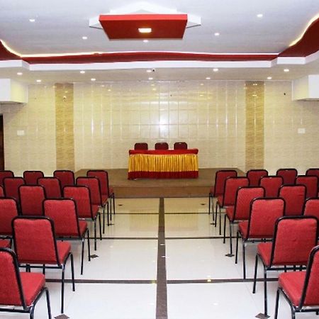 Poppys S.E.T Residency Otel Kumbakonam Dış mekan fotoğraf