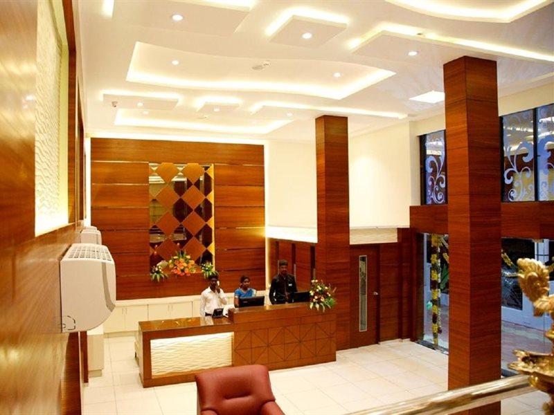 Poppys S.E.T Residency Otel Kumbakonam Dış mekan fotoğraf